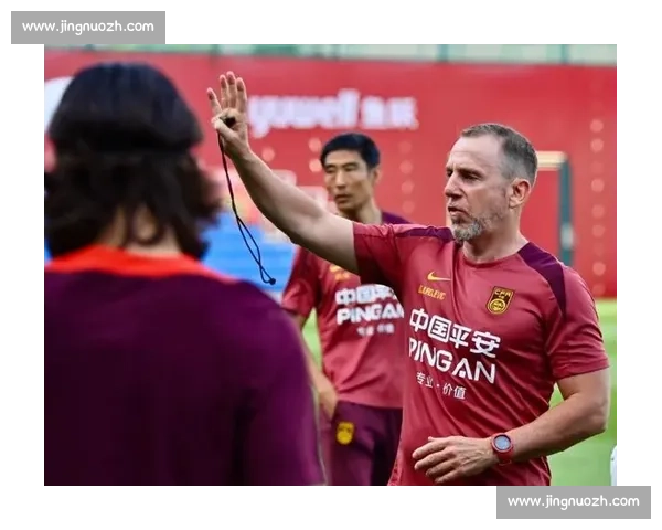 国足帅位争夺战白热化！久尔杰维奇临危受命剑指东亚杯